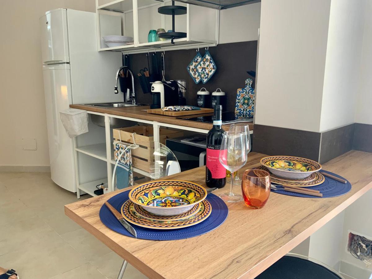 “Bedda Mattri” Dimora Siciliana Apartment Авола Екстериор снимка